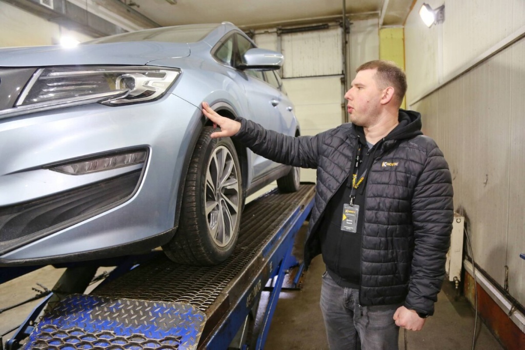 осмотр Geely Jiaji специалистом krown